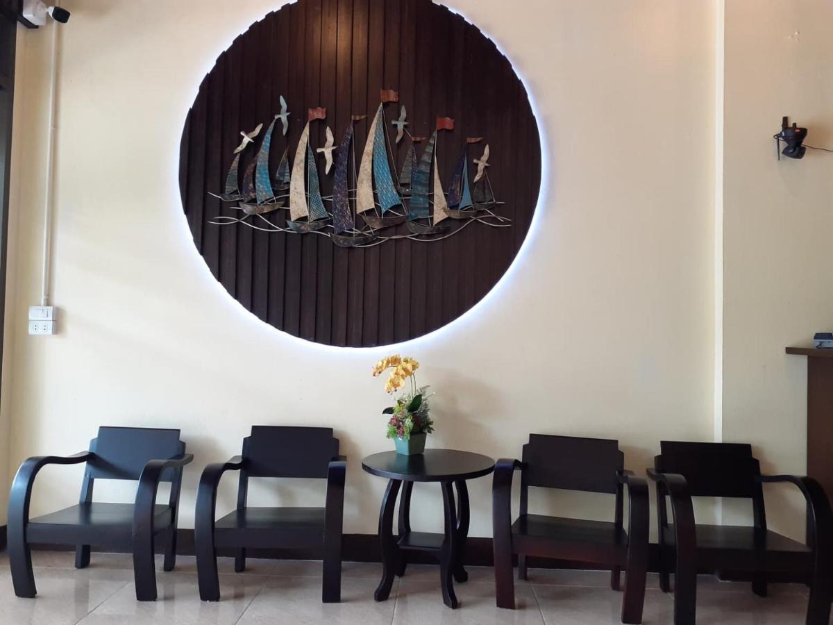 Inncome Hostel เชียงใหม่ ภายนอก รูปภาพ