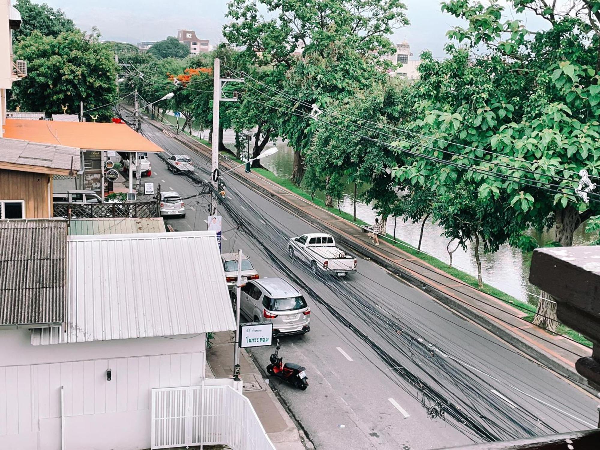 Inncome Hostel เชียงใหม่ ภายนอก รูปภาพ