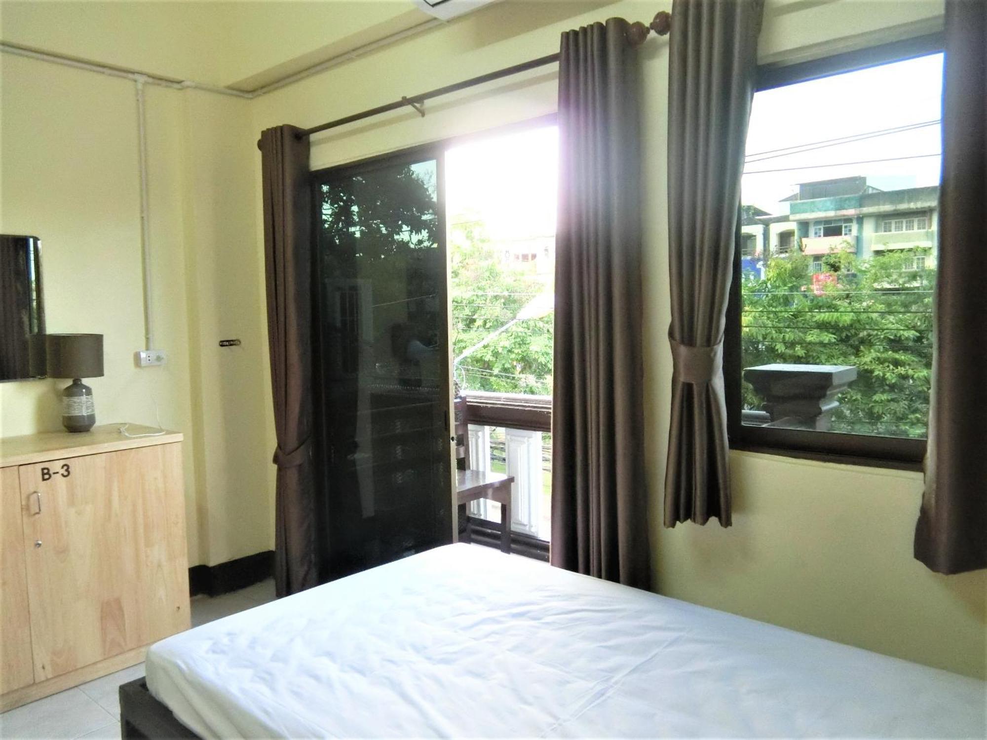 Inncome Hostel เชียงใหม่ ภายนอก รูปภาพ